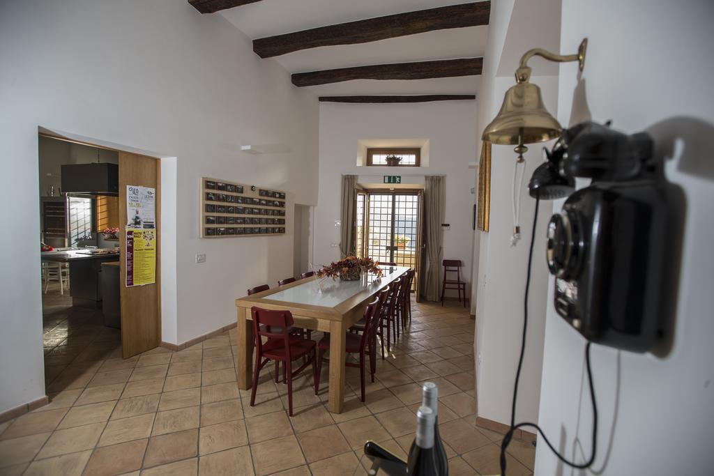 Palazzo Tronconi Villa Arce Luaran gambar