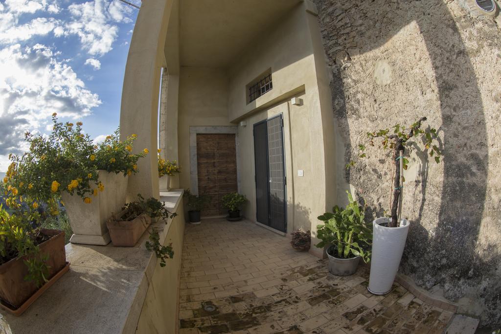 Palazzo Tronconi Villa Arce Luaran gambar