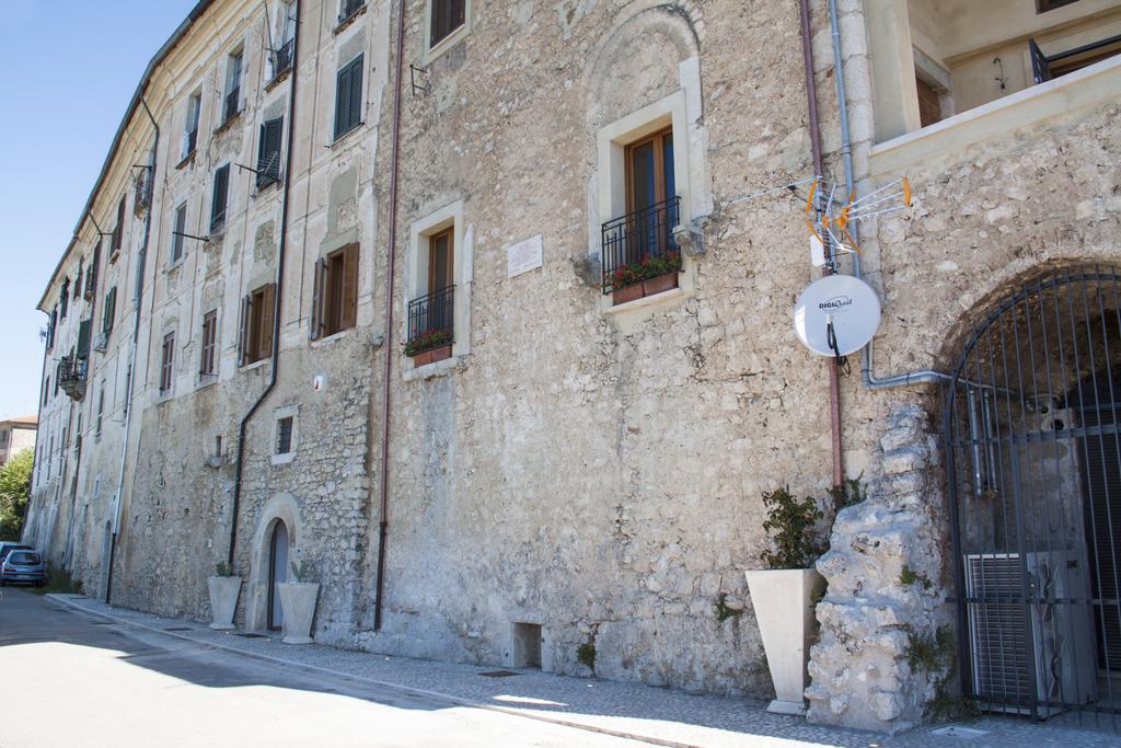 Palazzo Tronconi Villa Arce Luaran gambar