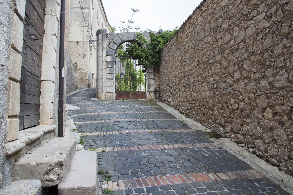 Palazzo Tronconi Villa Arce Luaran gambar