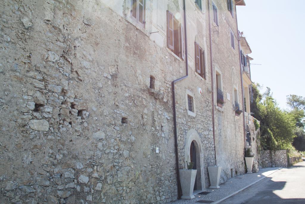 Palazzo Tronconi Villa Arce Luaran gambar